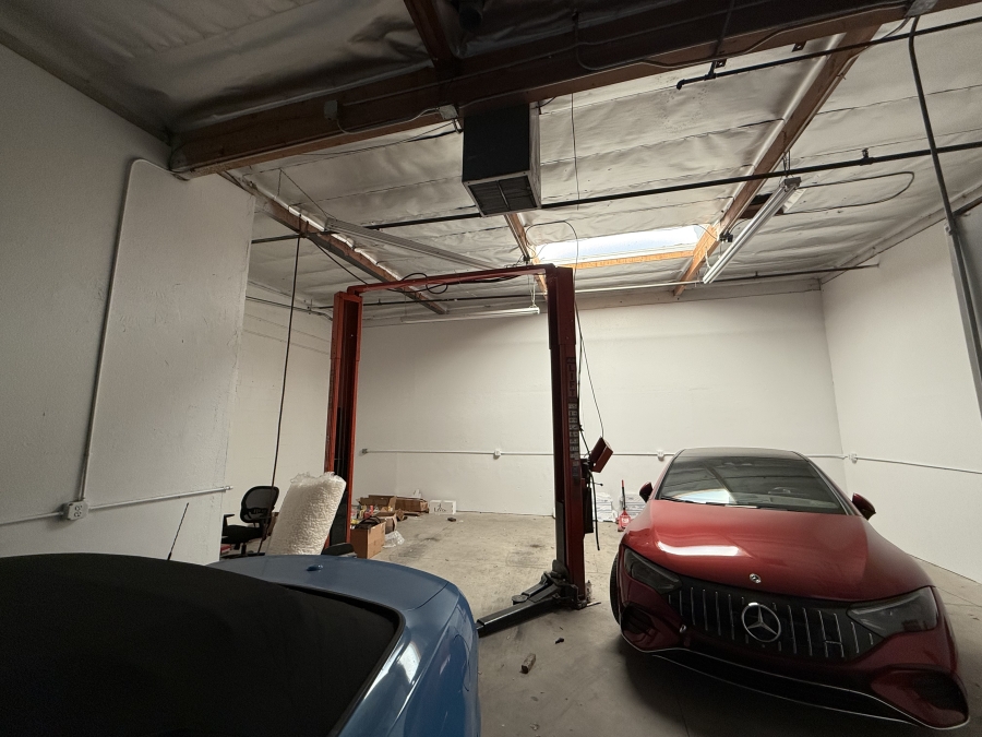 1250 SQFT Body Shop for Sale Los Angeles Armenian