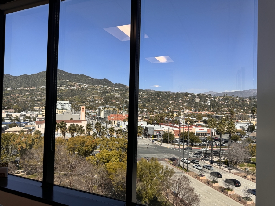 Office for Sublease Վարձով է Տրվում Օֆիսային Տարածք