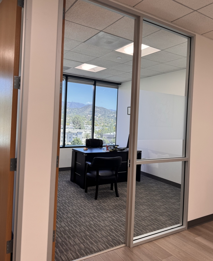 Office for Sublease Վարձով է Տրվում Օֆիսային Տարածք