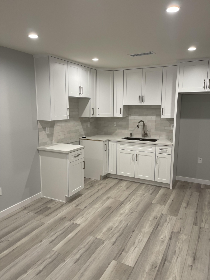 Back House for Rent Վարձով է Տրվում Տուն Los