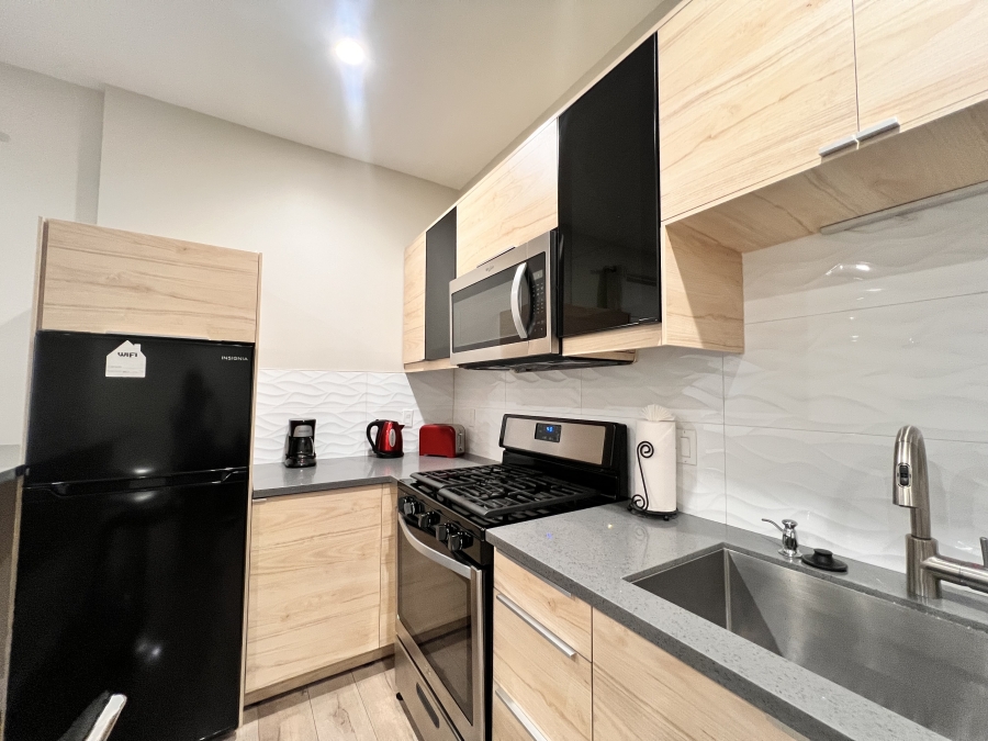 Nice and Luminous House for Rent with a Backyard Վարձով է Տրվում