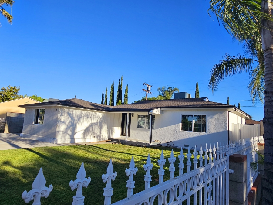 Modern Luxury Rental in the Heart of Valley Glen, CA