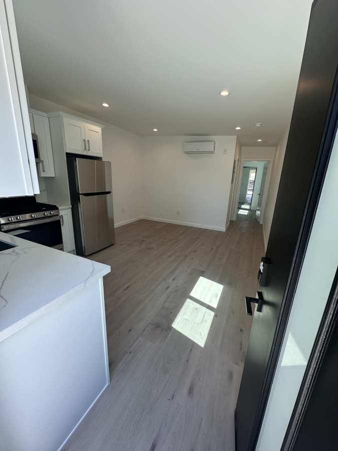 Brand New JADU for Rent, Nice Neighborhood Los