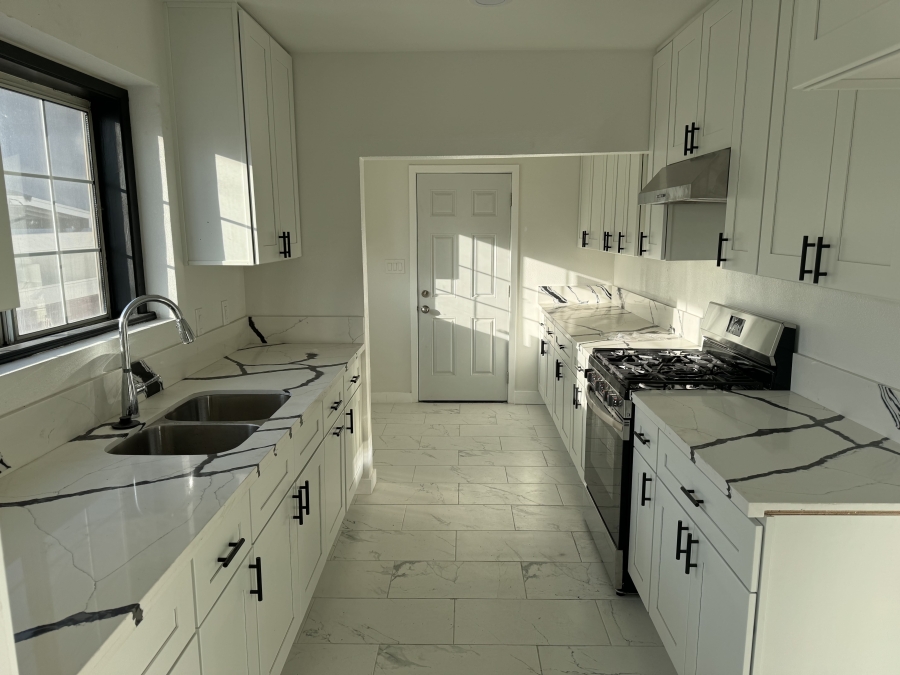 Houses for Rent Վարձով է տրվում առանձնատուն Los